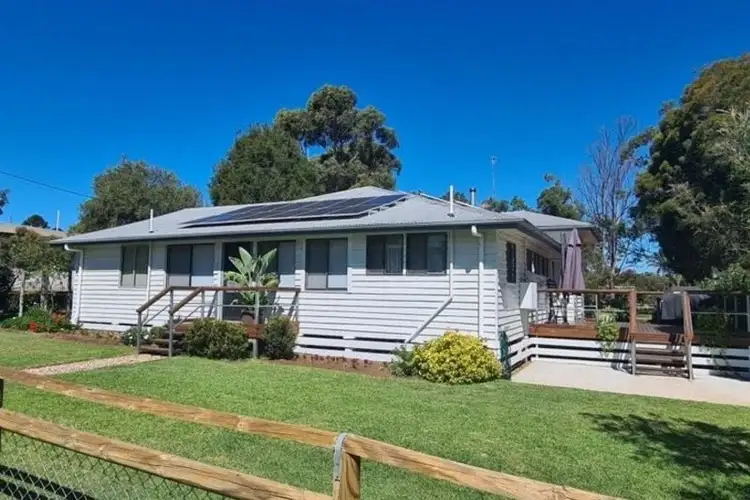 45 South Street, Crows Nest QLD 4355