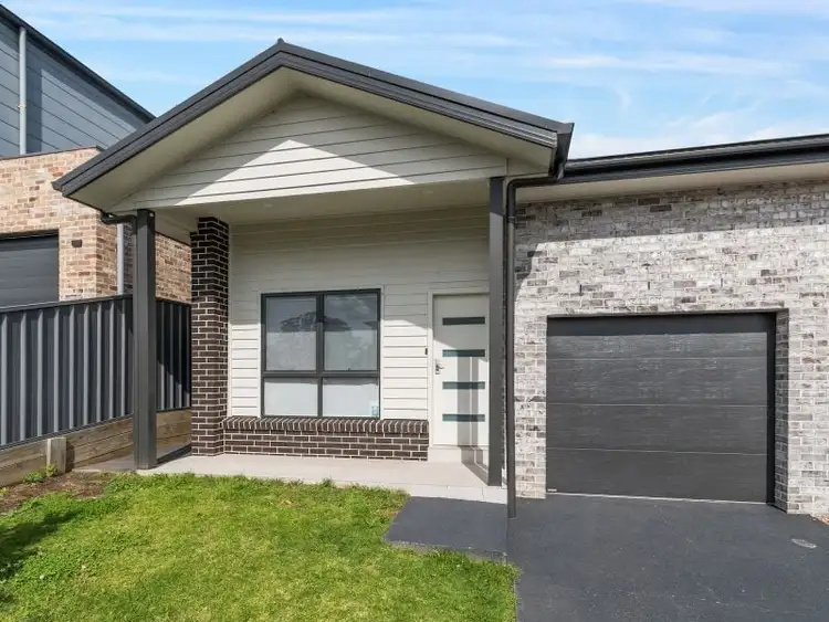 15 Banjo Street, Albion Park NSW 2527