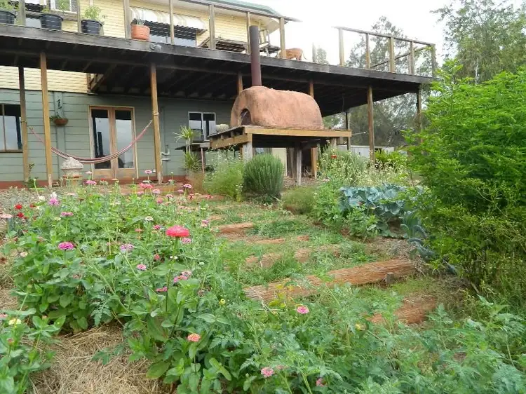 378 Huxley Rd, Childers QLD 4660