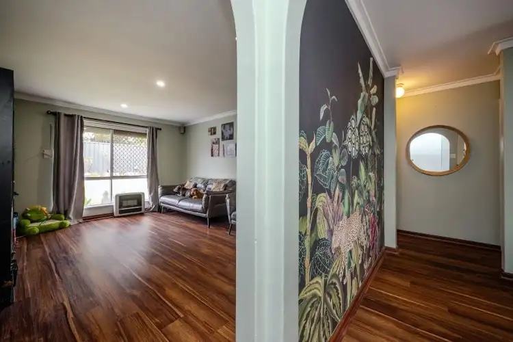 Fifth view of Homely semi-detached listing, 33B Myles Road, Swan View WA 6056