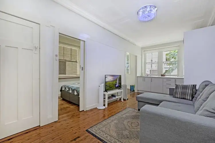 Main view of Homely studio listing, 4/42 Bayswater Road, Potts Point NSW 2011