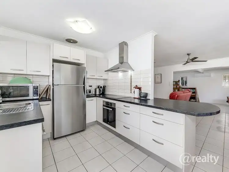 27 Bursaria Street, Everton Hills QLD 4053