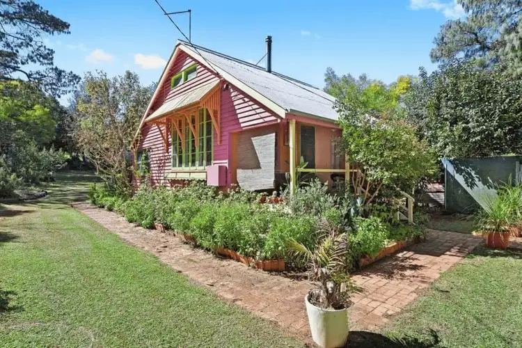 1 Ronald Road, Pechey QLD 4352