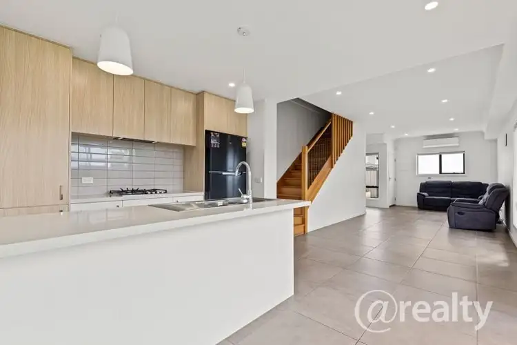 4/10 Kate Street, St Albans VIC 3021