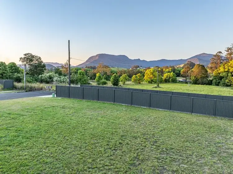 18 Hillside Drive, Nimbin NSW 2480