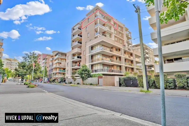 Main view of Homely apartment listing, 32/3-5 Browne Parade, Warwick Farm NSW 2170