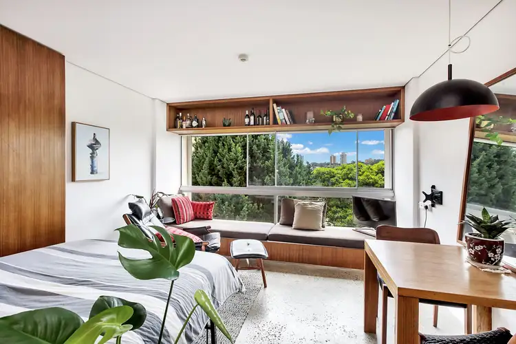 Third view of Homely studio listing, 43/50 Roslyn Gardens, Elizabeth Bay NSW 2011
