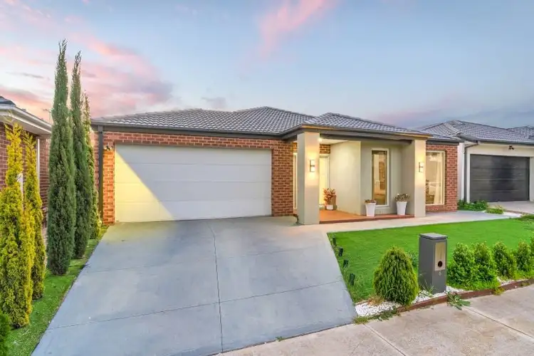 Second view of Homely house listing, 6 Isla Street, Tarneit VIC 3029