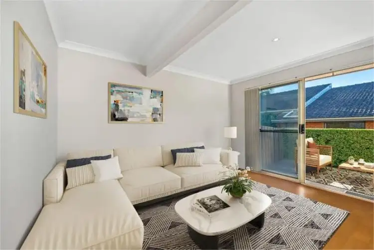 Fourth view of Homely house listing, 8a Arthur St, Dee Why NSW 2099