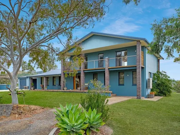 1 Bentwing Place, North Tamworth NSW 2340