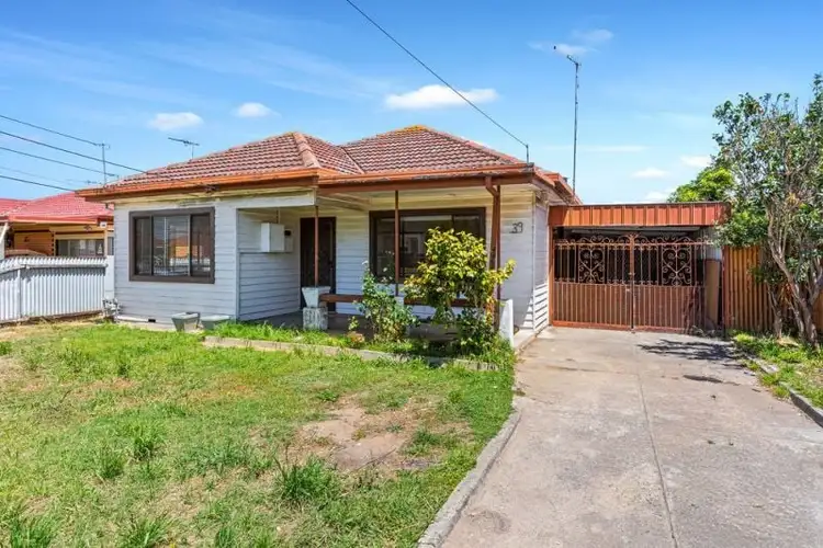 39 Erica Avenue, St Albans VIC 3021