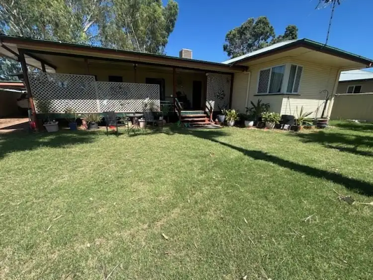 11 Francis Street, Cunnamulla QLD 4490