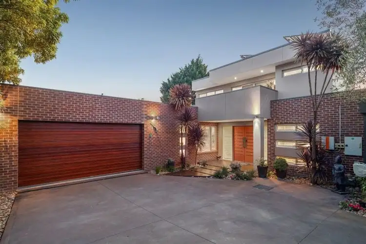 5A Statesman Crescent, Mooroolbark VIC 3138