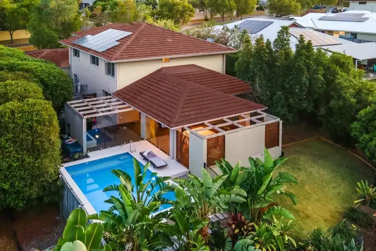 3 Laughlen Chase, Pacific Pines QLD 4211