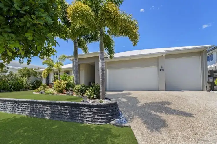 70 Seaside Drive, Banksia Beach QLD 4507