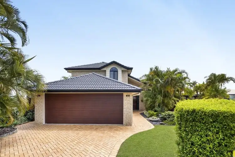 11 Liberty Court, Newport QLD 4020