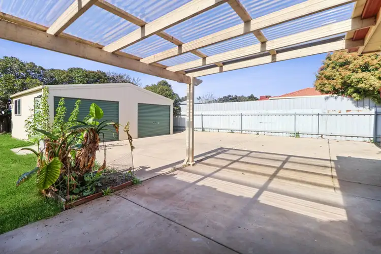 106 Dalman Parkway, Glenfield Park NSW 2650