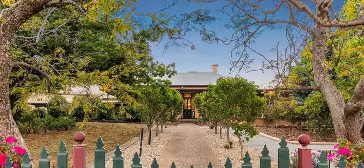 58 Kemp Street, Junee NSW 2663