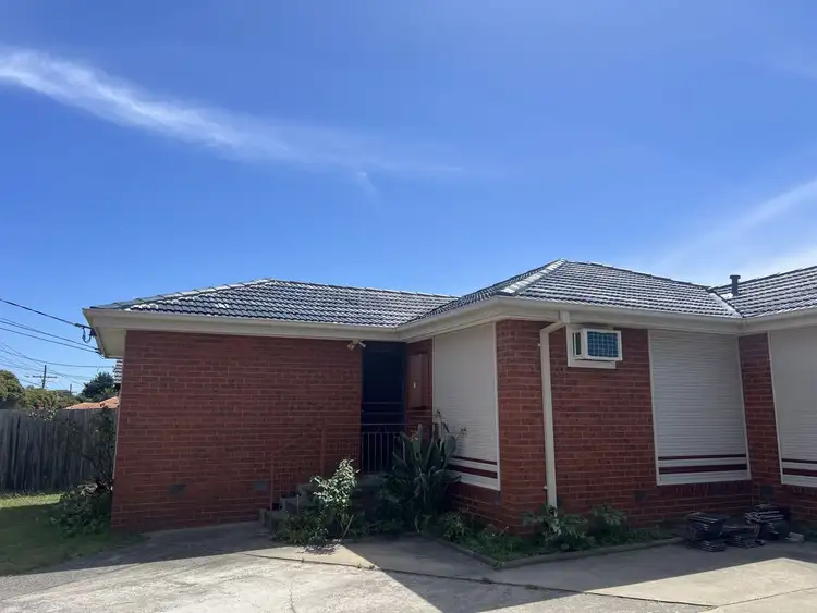 17 Nettelbeck Road, Clayton South VIC 3169
