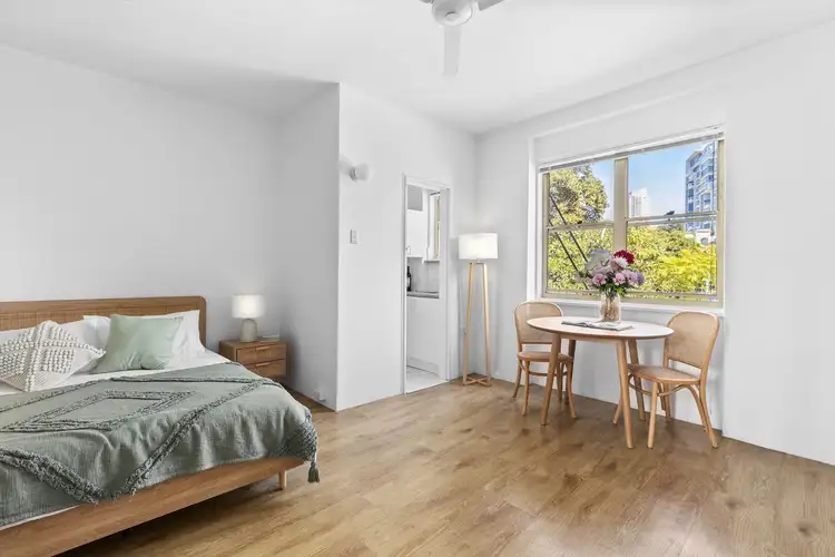 4/76 Elizabeth Bay Road