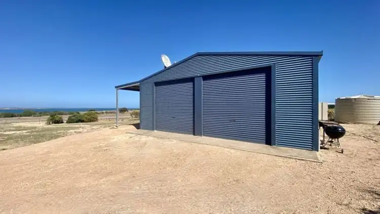 Fourth view of Homely house listing, 1 Meeinderry Drive, Perlubie SA 5680