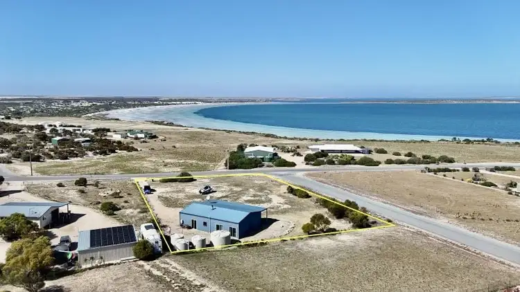 Fifth view of Homely house listing, 1 Meeinderry Drive, Perlubie SA 5680