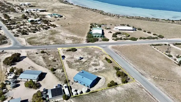 Sixth view of Homely house listing, 1 Meeinderry Drive, Perlubie SA 5680