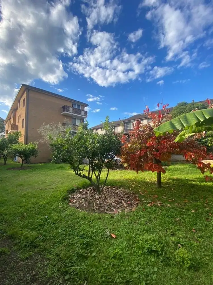 2/161 Hampden Road, Wareemba NSW 2046