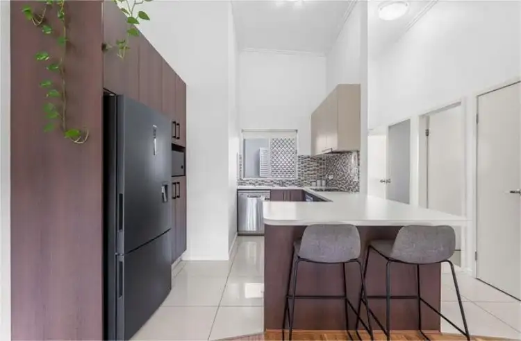 3/320 Wynnum Road, Norman Park QLD 4170