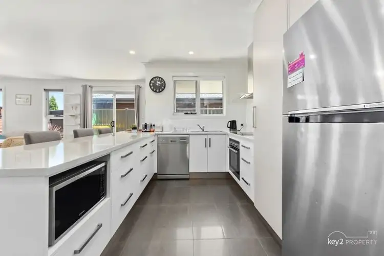 Fifth view of Homely unit listing, 2/16 Hortus Place, Newnham TAS 7248