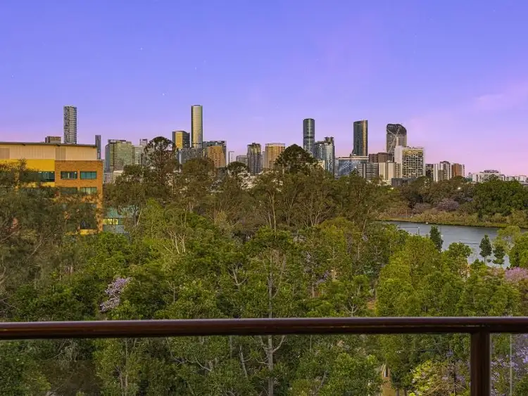 258/8 Land Street, Toowong QLD 4066