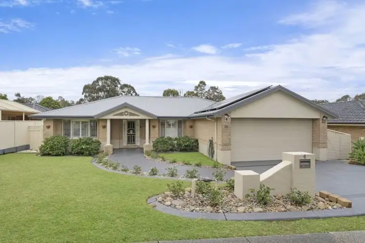 4 Ridgewood Drive, Woongarrah NSW 2259