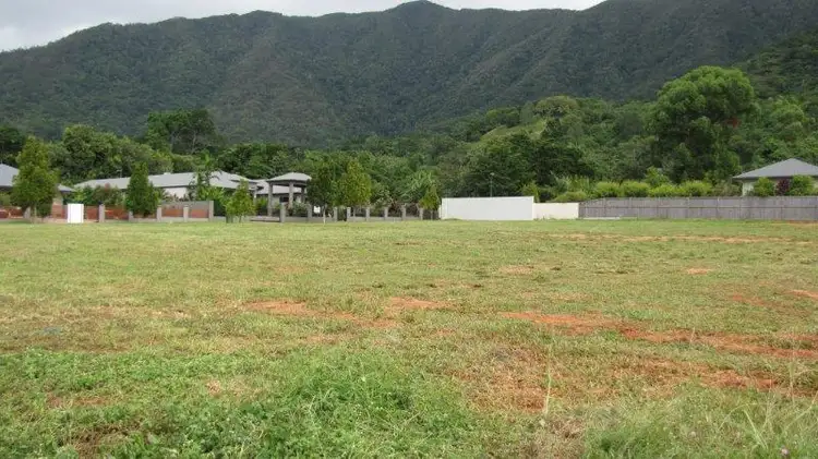 19-21 Bellmere Lane, Redlynch QLD 4870