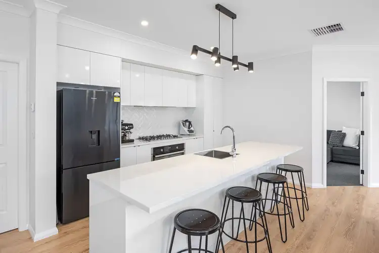 Second view of Homely house listing, 21 Dallas Avenue, Gobbagombalin NSW 2650