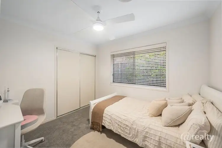 15 Rolland Parade, Warner QLD 4500