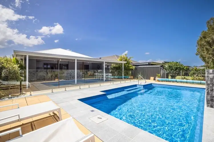 42 Foxtail Crescent, Banksia Beach QLD 4507