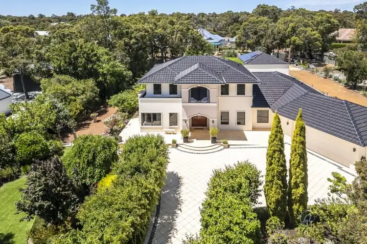 8 Skewes Way, Bedfordale WA 6112