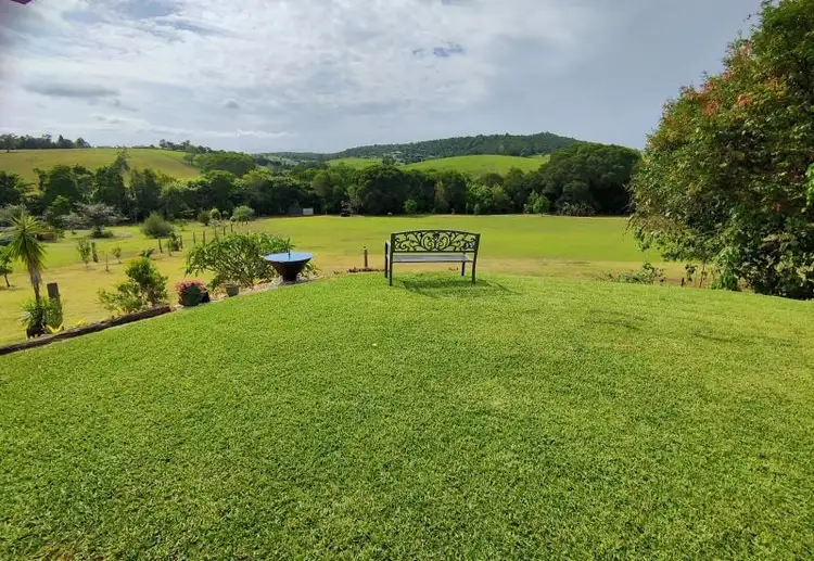 17 Cahill Close, Peeramon QLD 4885