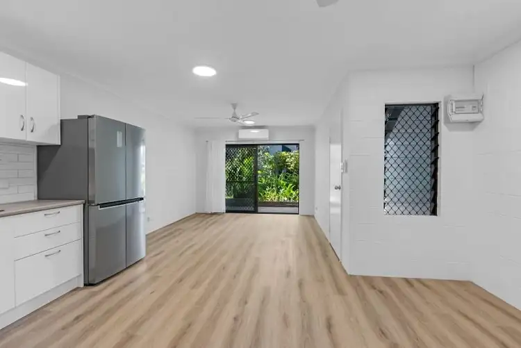 Third view of Homely apartment listing, 3/451-455 Severin Street, Manunda QLD 4870