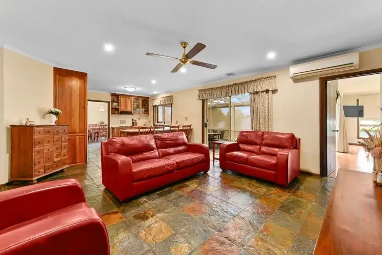 Second view of Homely house listing, 5 Huntingdale Court, Mount Gambier SA 5290