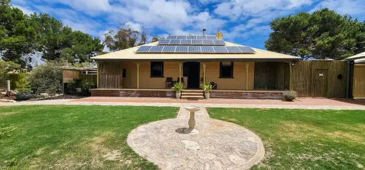 38 Dodgson Drive