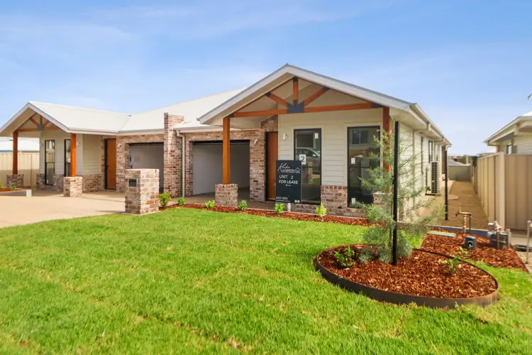 2/7 Burt Street, Gobbagombalin NSW 2650