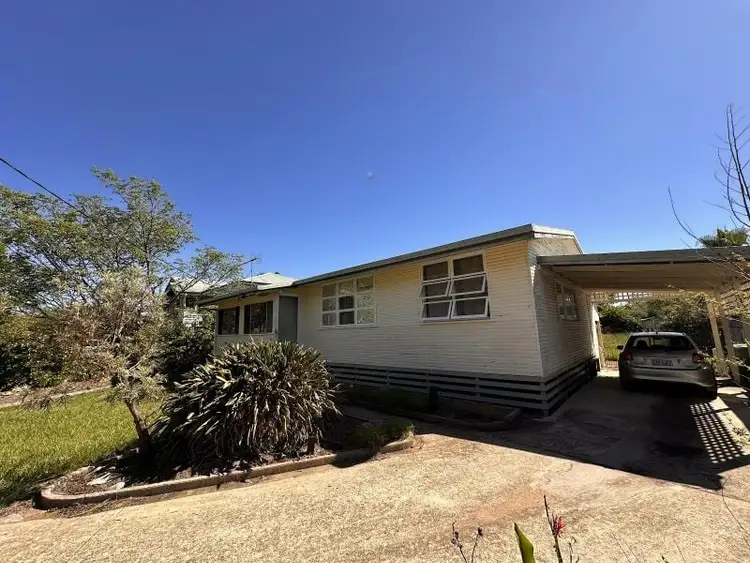 22 RUSSELL STREET, Esk QLD 4312