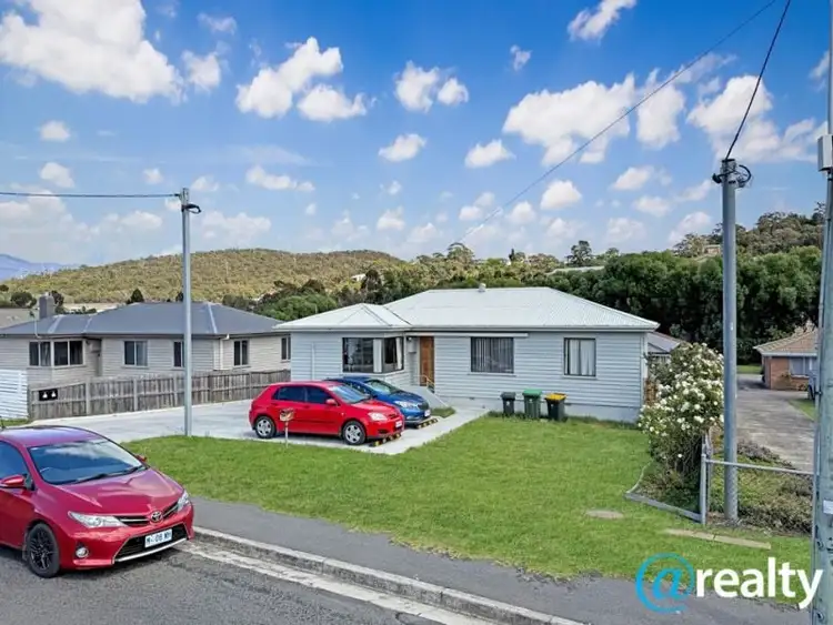 1/22 Schouten Street, Warrane TAS 7018