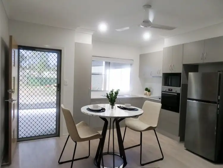 36 Anzac Avenue