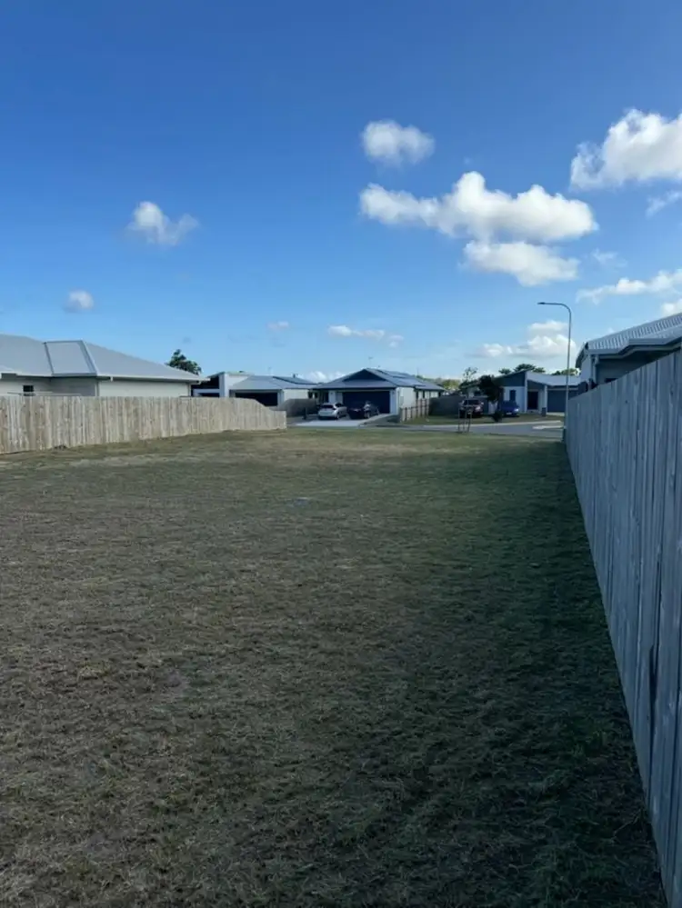 8 Ultimo Court, Beaconsfield QLD 4740