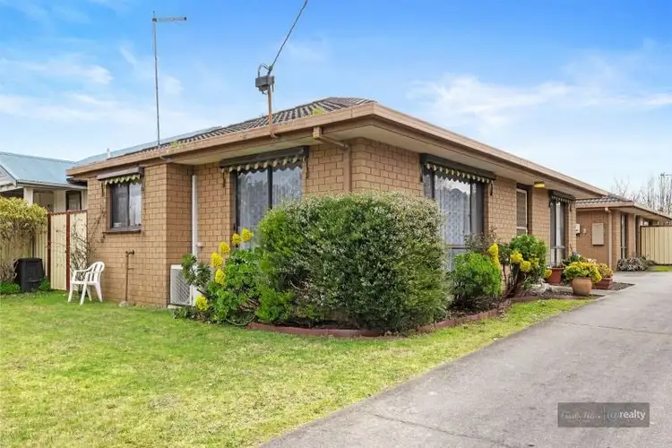 2 Vista Court