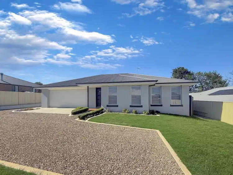 9 Fairleigh Place