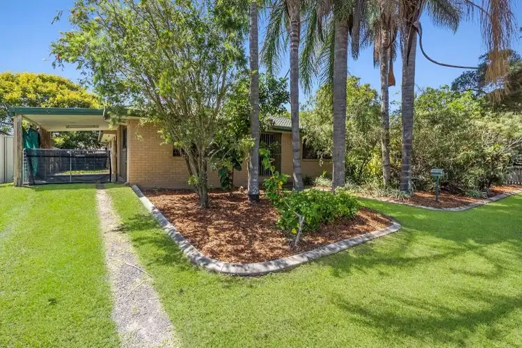 25 Carmela Crescent