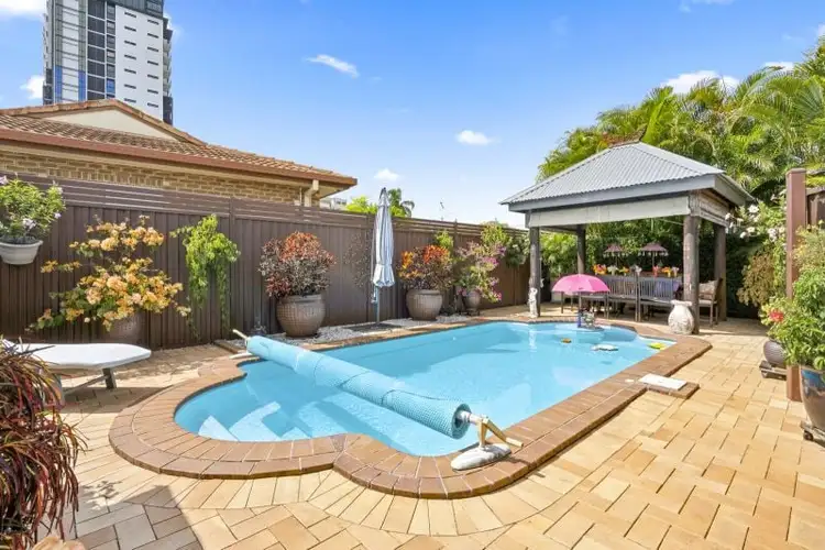 7 Gardiners Place